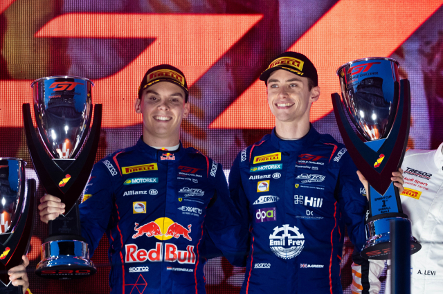 Vermeulen en Green winnen ook GTWC Sprint op Barcelona: 'Geweldige race'